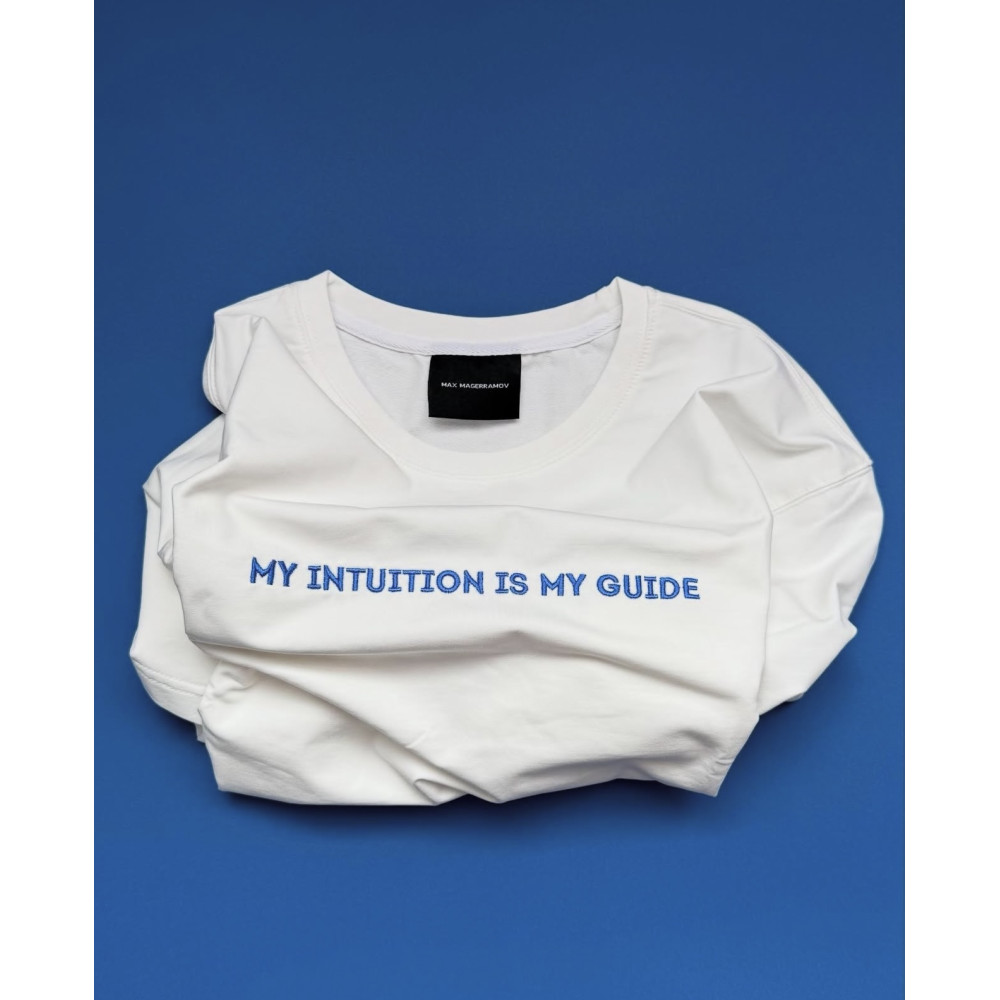 Футболка “My intuition is my guide”